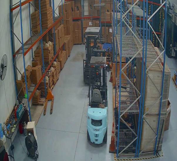 Vista de la bodega de CGL Storage en Miami